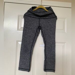Lululemon Grey Leggings 🌴